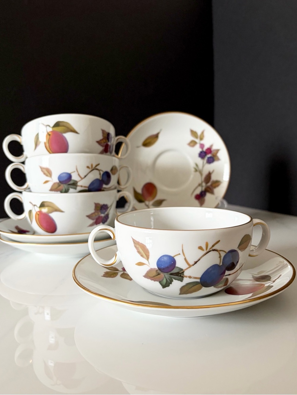 SET of 4 Evesham Soup Bouillon Cups & Saucers by Royal Worcester